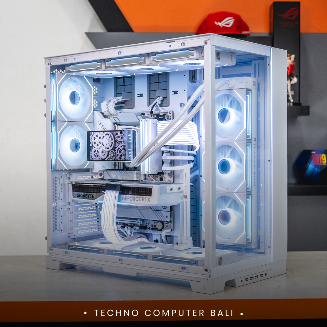 PC GAMING / RYZEN 7 9800X3D / GIGABYTE RTX 5070 Ti White / LIAN LI O11 DYNAMIC EVO XL White